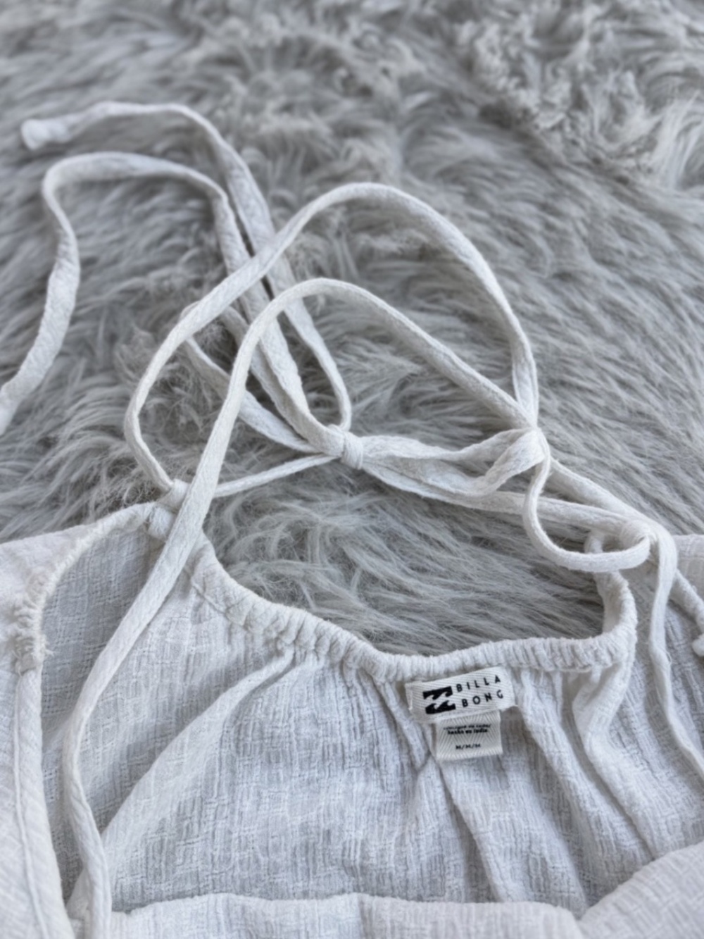 Cotton Billabong White Flowy Maxi Dress Boho Coastal Size Medium Bow-Tie Ruffle - Picture 5 of 6